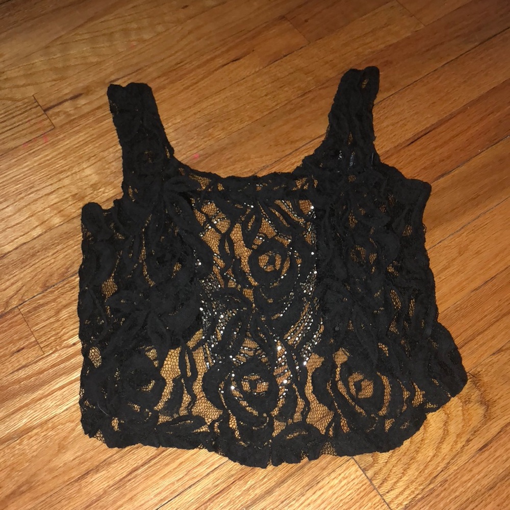 Laced black top